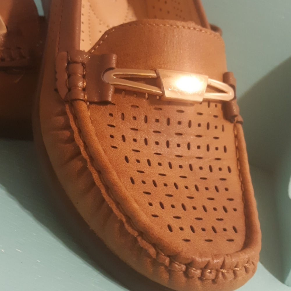 Shoes - Picture 3 of 3